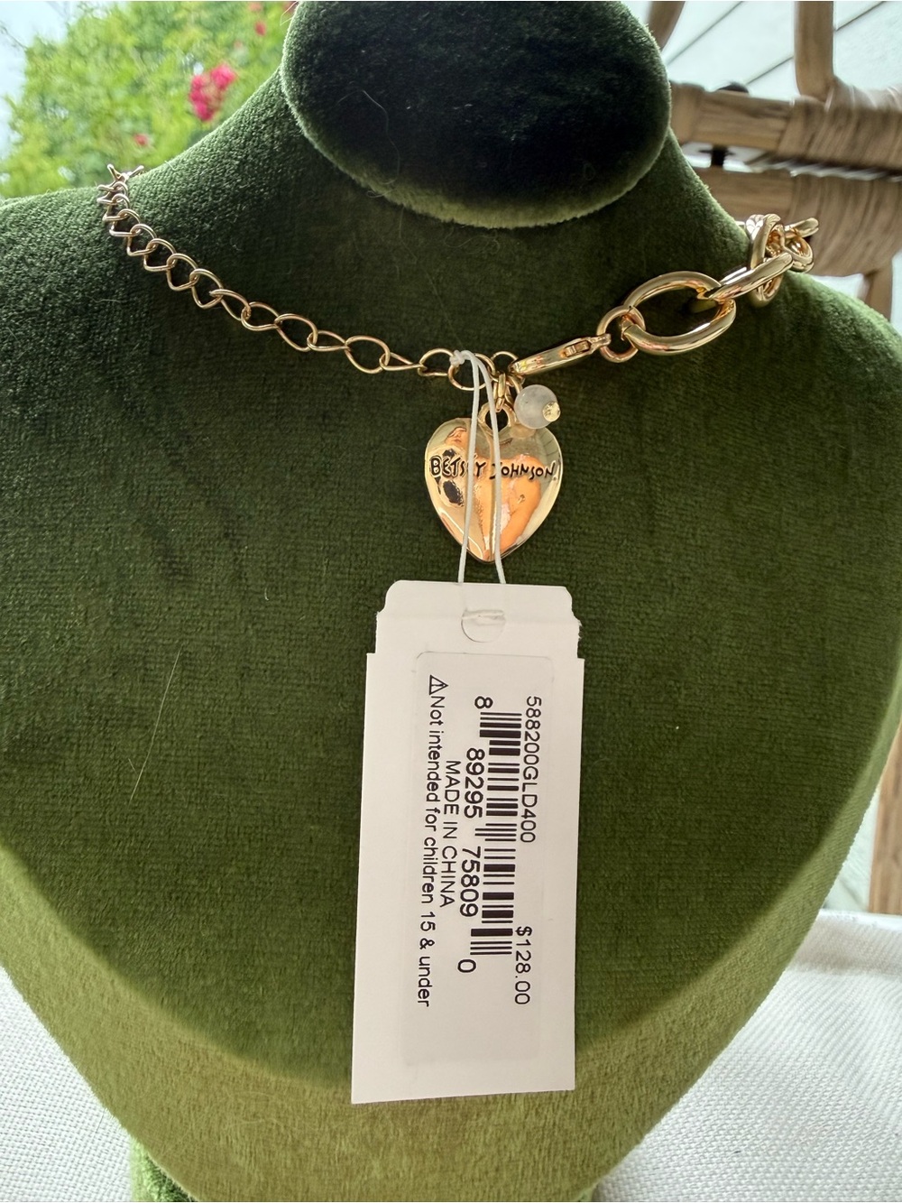 Betsy Johnson Gold Sea Life Charm Necklace w/ Iridescent Shell and Red Starfish - Picture 7 of 10